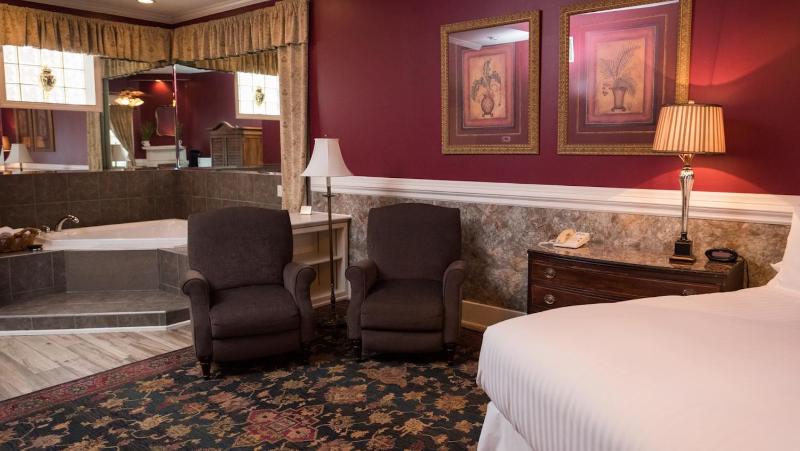 Luxury Room image 2