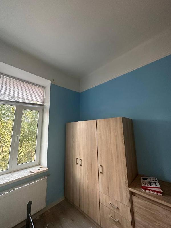 Біля Залізничного вокзалу вулиця Олени Степанівни 33б - image 2