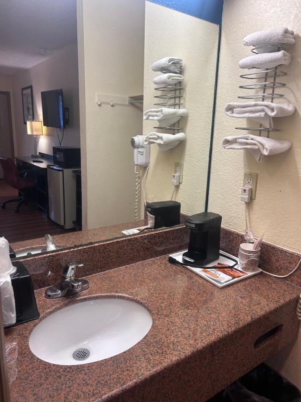 King Room image 2