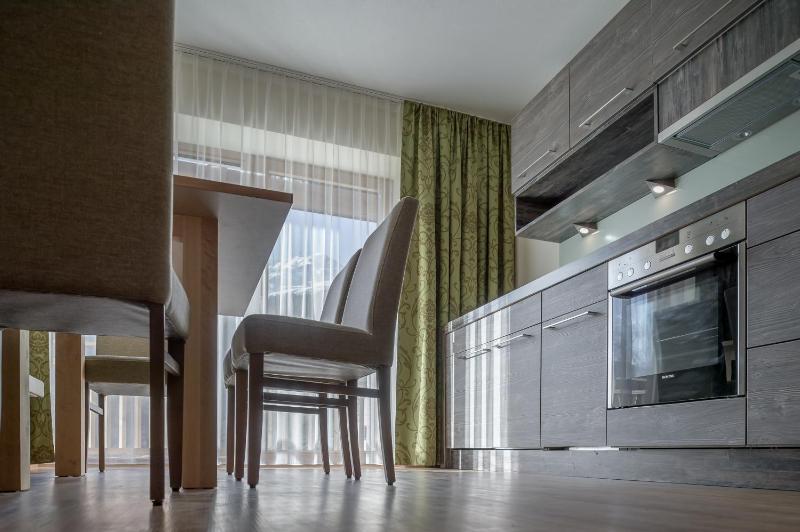 Two-Bedroom Apartment with Balcony (4 Adults) image 3
