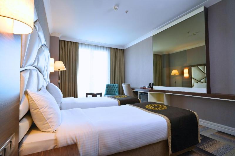 Superior Double or Twin Room image 2
