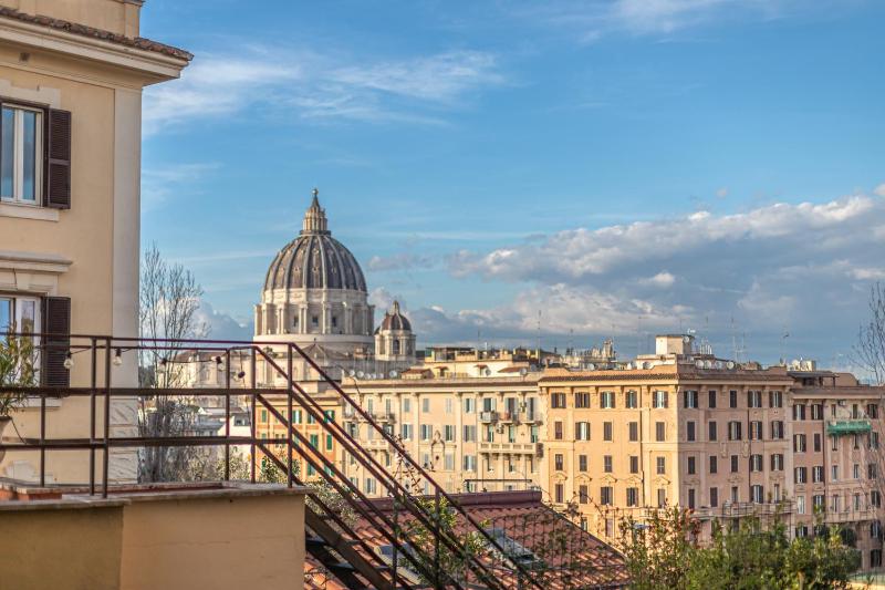Apartment with View and Balcony image 4