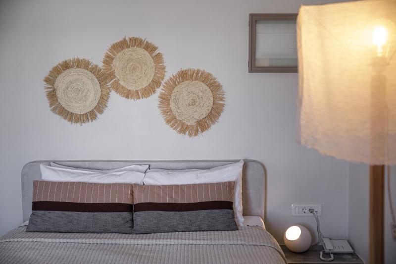 Family Suite with Volcano View image 3
