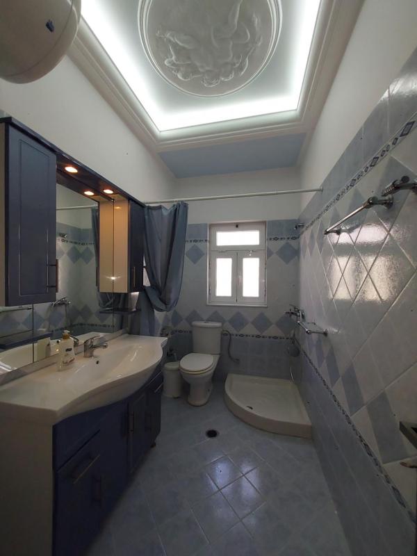 Big house in Saranda - image 11