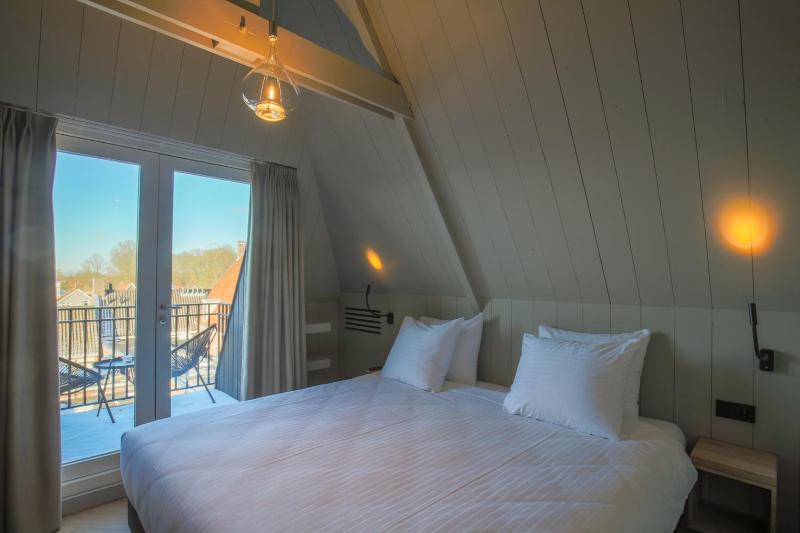 Superior Suite image 2