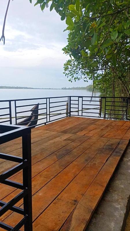Lakefront Beach Homes - image 7