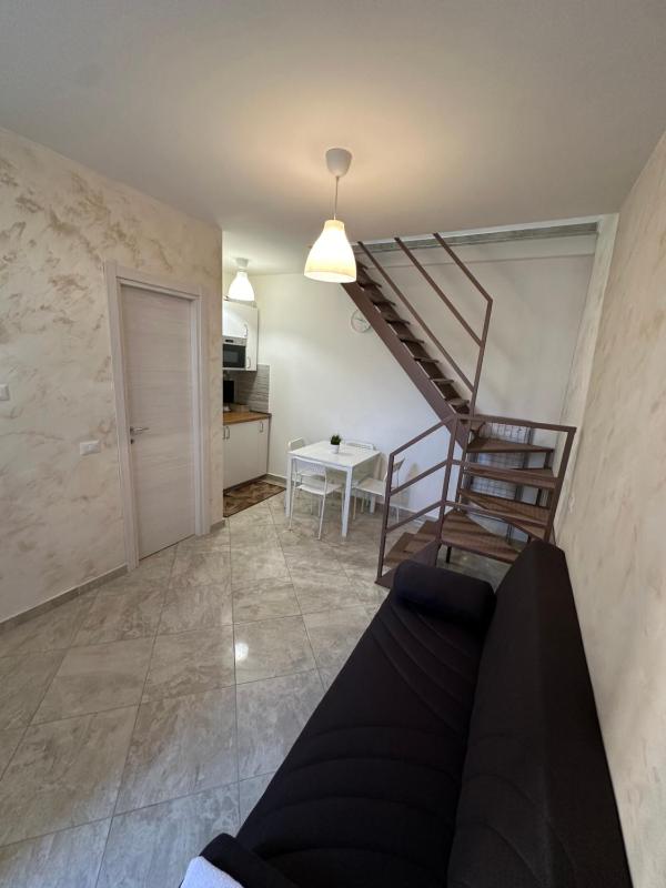 NICOTRA'S home - image 4