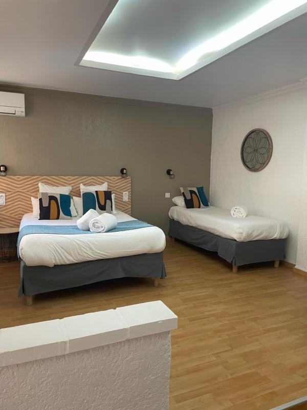 Family Suite with Patio View and Terrace image 4