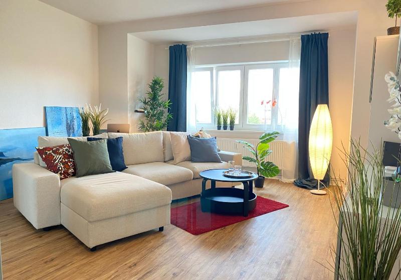 NEW Beautifully Renovated Apartment Images