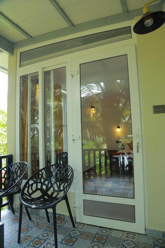 Lakefront Beach Homes - image 3
