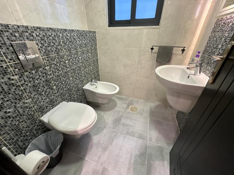 2 En-suite Rooms Central & Garden Terrace - image 13