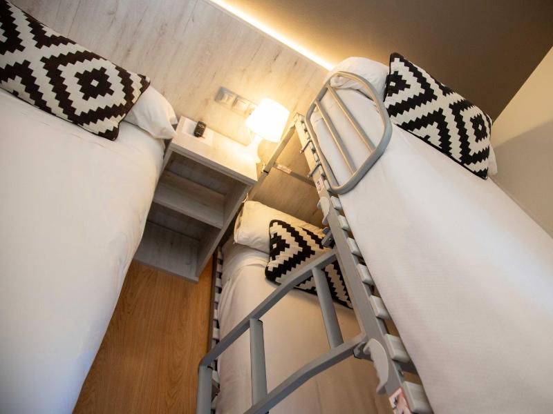 Quadruple Room (2 Adults + 2 Children) image 3