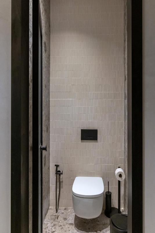 CHRONOS Suite with Jacuzzi image 3