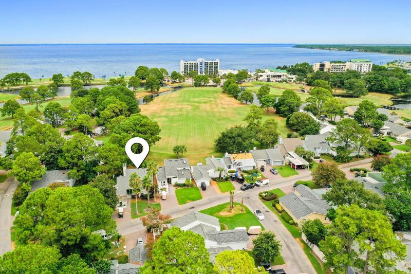 418 Linkside Drive Home - image 15
