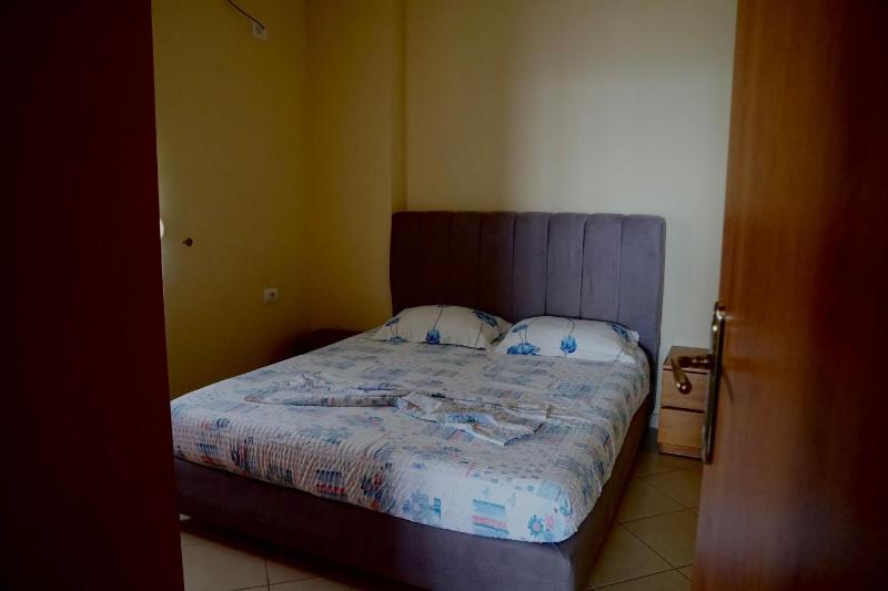 Apartment image 3