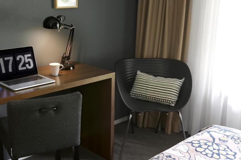 Small Double Room image 1