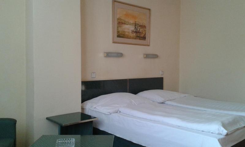 Triple Room with Shower image 2