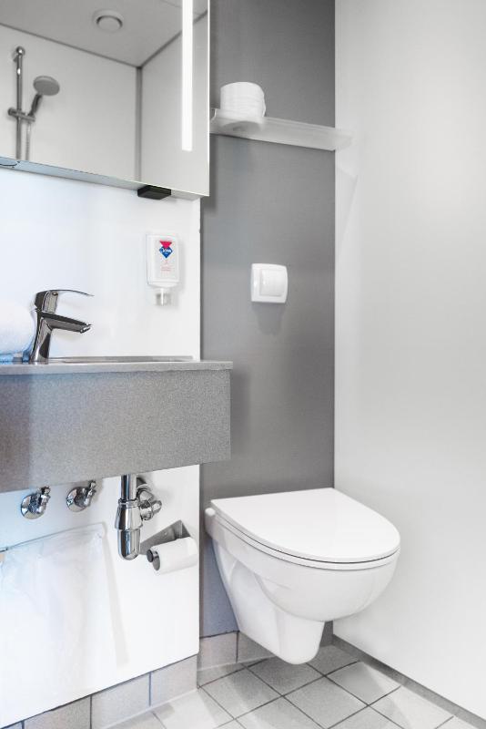 2 Room Apartment image 2