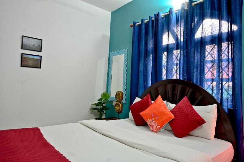 GR Stays - 3Bhk Private Villa in Calangute with Private Jacuzzi Pool - image 5