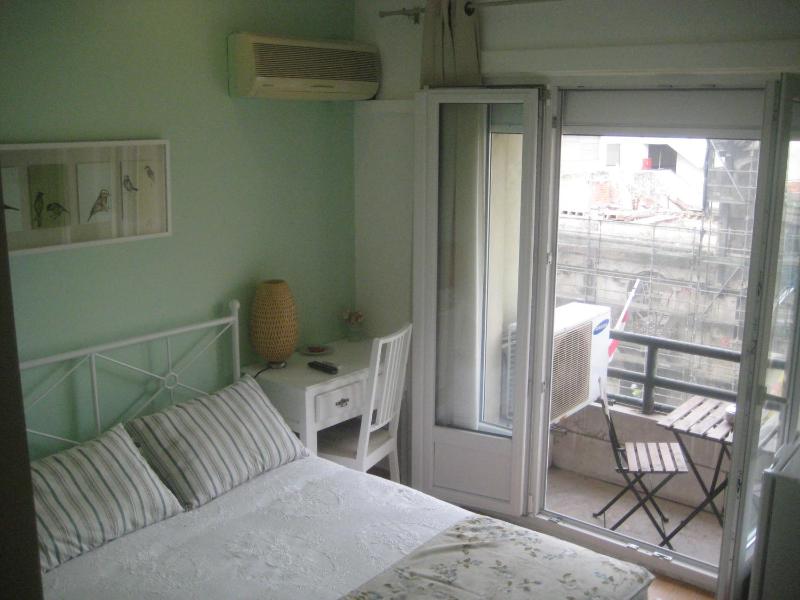 Double Room with Balcony image 2
