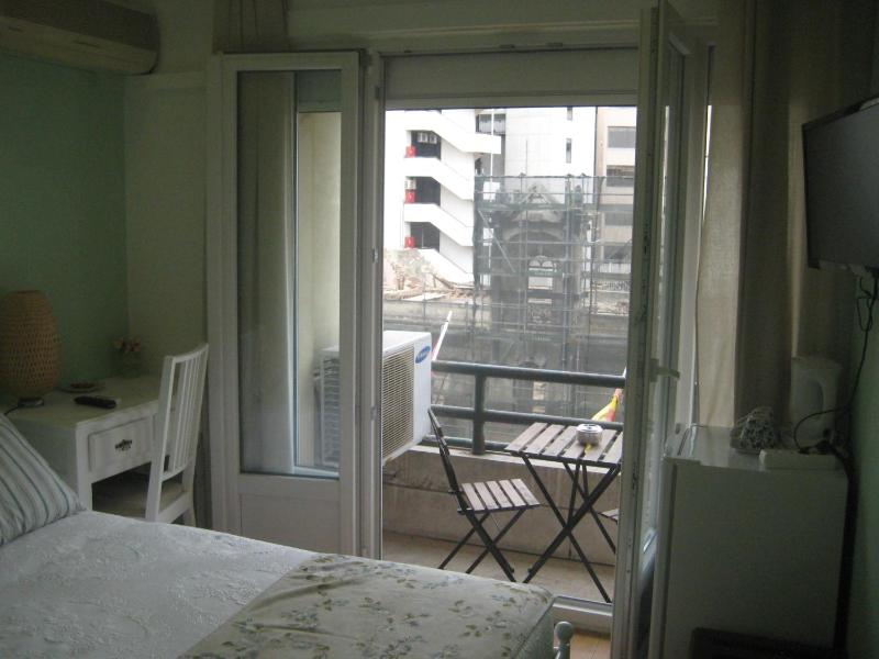Double Room with Balcony image 3