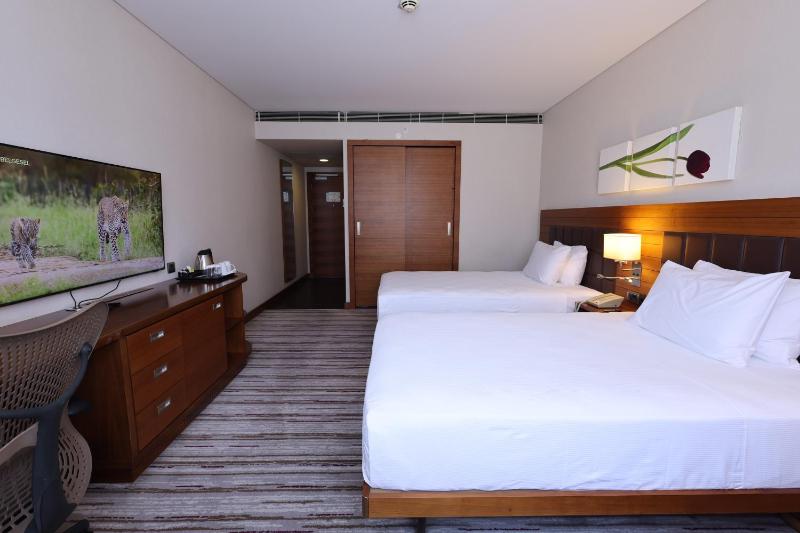Twin Room image 2