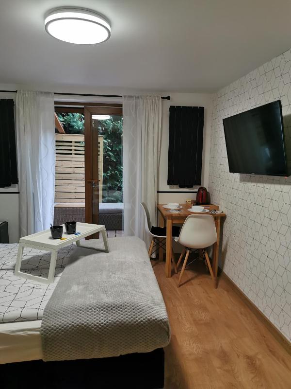 Wieczorek Pokoje Gościnne Całoroczne jacuzzi ogrodowe - image 28