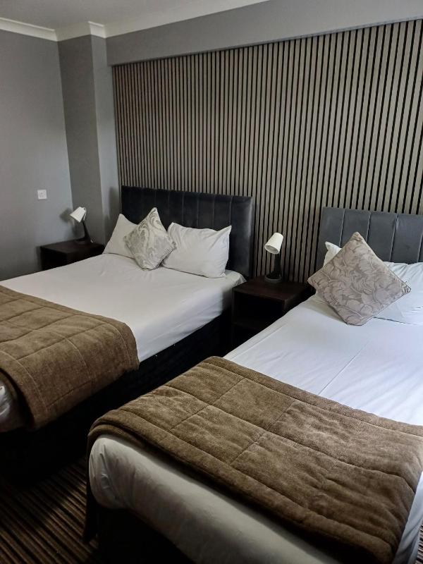 Triple Room image 3