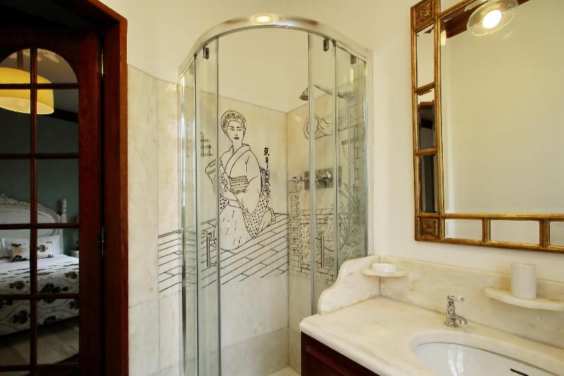 Double Room image 2