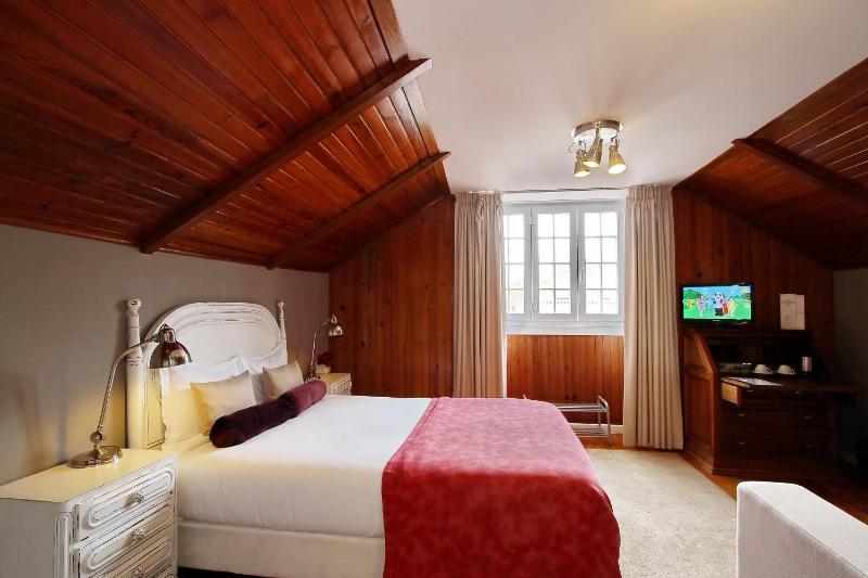 Double Room with Sofa Bed image 1