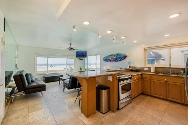 107-Oceanfront Lux 17 - image 6
