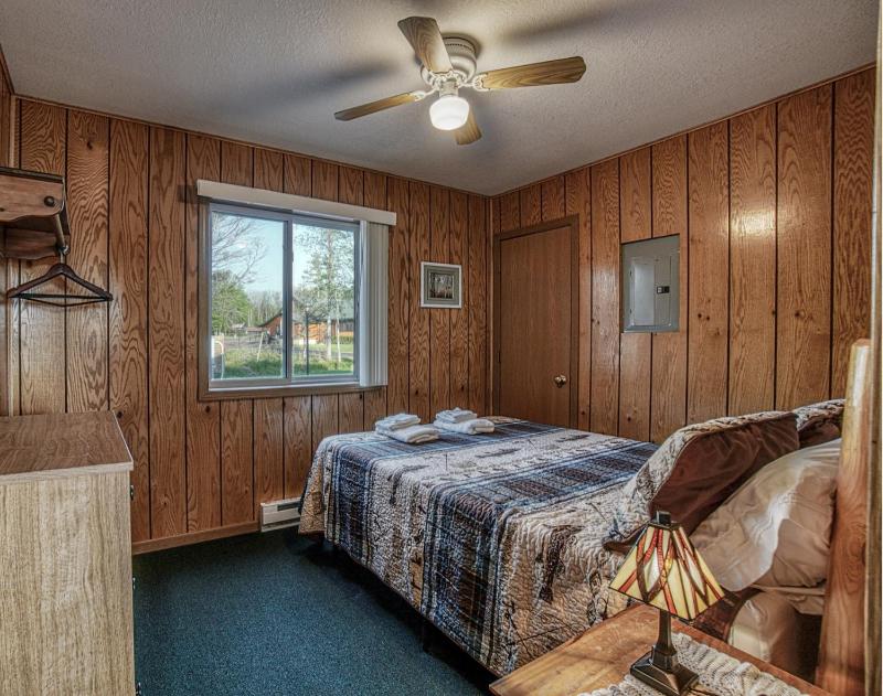 Two-Bedroom Suite image 4