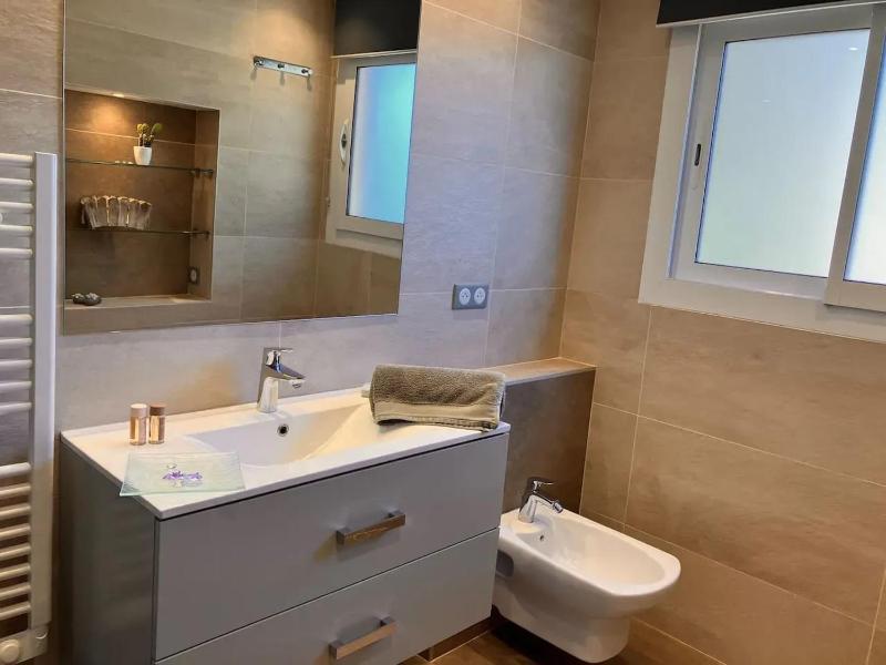 Maison conviviale à Fréjus avec piscine à débordement - image 29