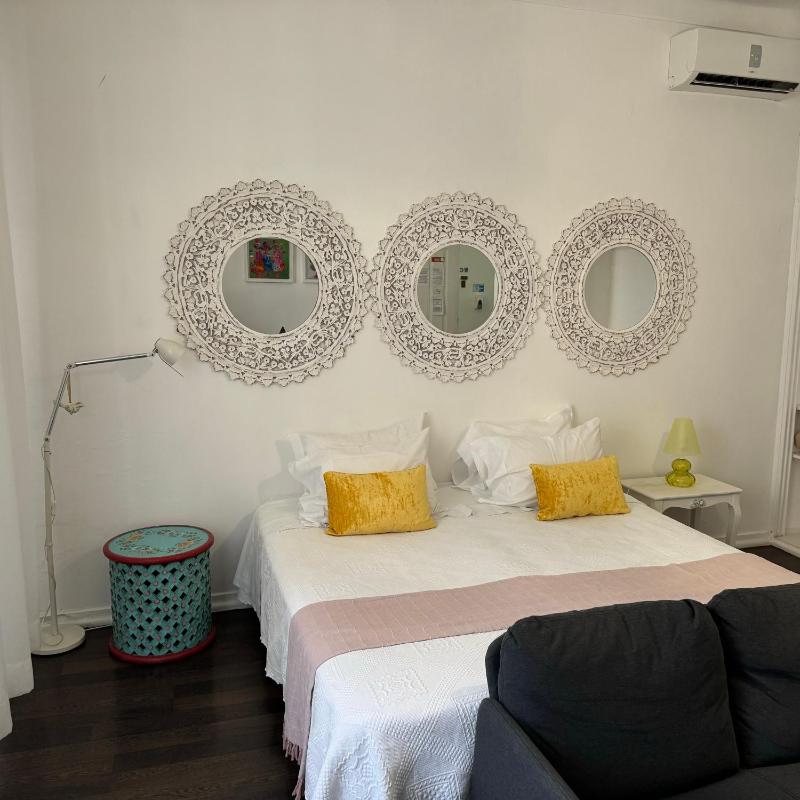 Double or Twin Room with Shared Bathroom image 4