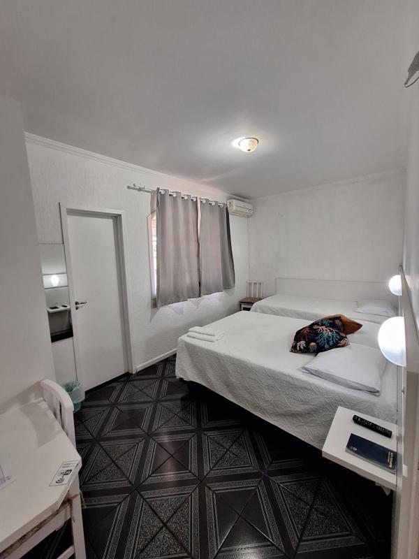 Hotel Hospedagem Palhoça com piscina - image 44