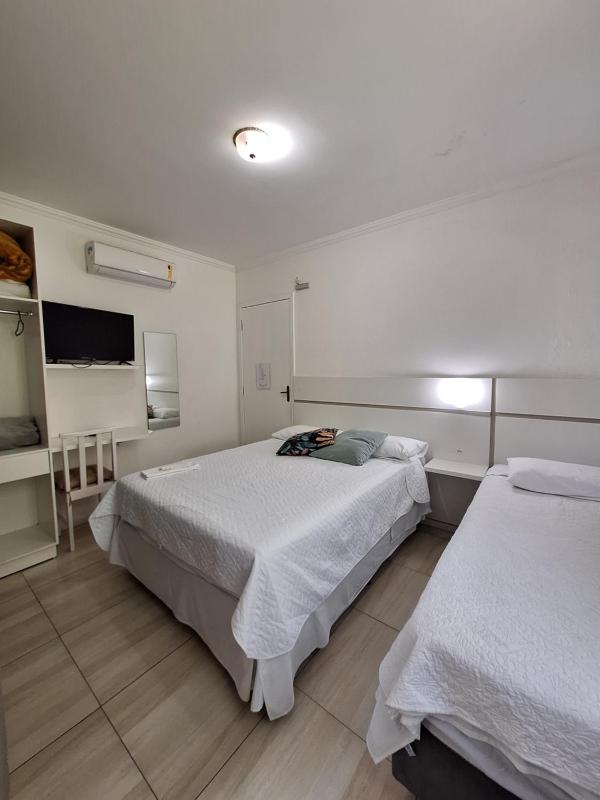 Hotel Hospedagem Palhoça com piscina - image 32
