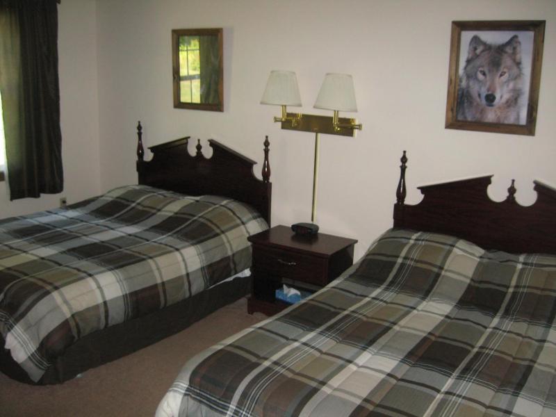 Double Room with Two Double Beds image 2