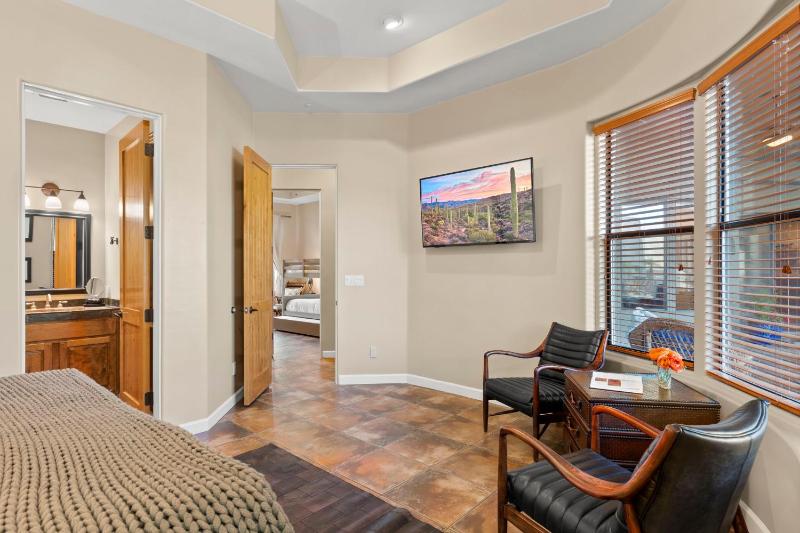 The Debonair Derby by PaseoHomesAZ with Heated Pool - image 9