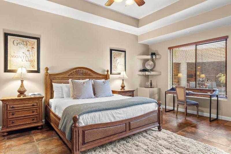 The Debonair Derby by PaseoHomesAZ with Heated Pool - image 4