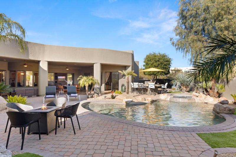 The Debonair Derby by PaseoHomesAZ with Heated Pool - image 46