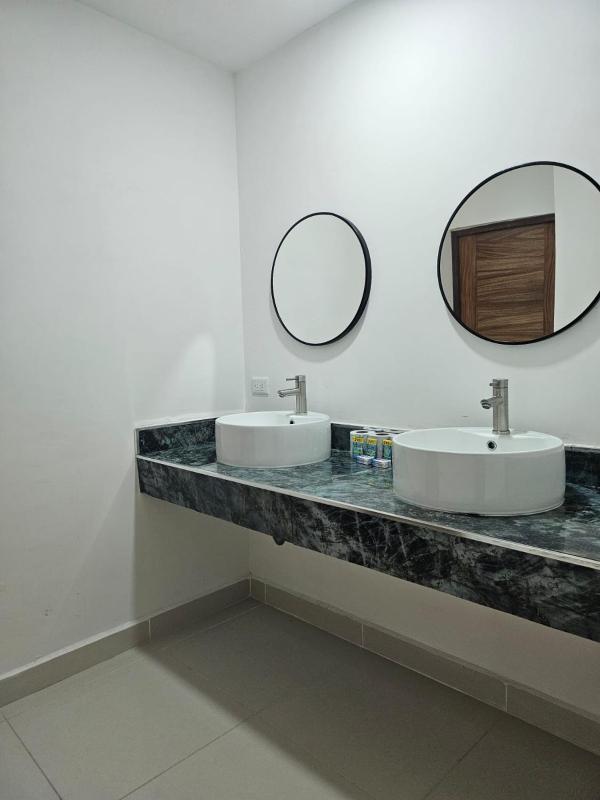 HOTEL PLAZA - image 11