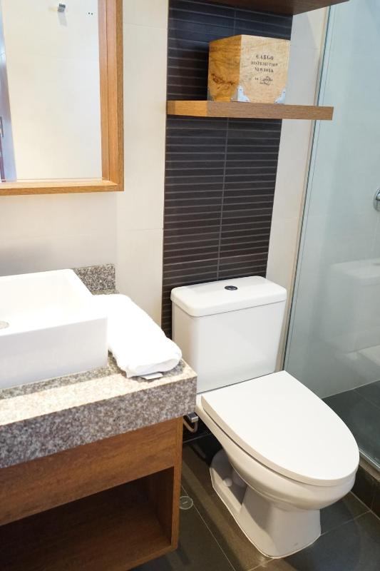 Penthouse near Larcomar 7BR AC Fast Wifi - image 4