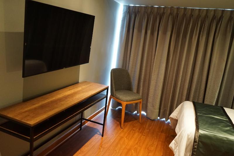 Penthouse near Larcomar 7BR AC Fast Wifi - image 13