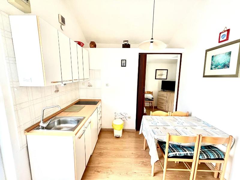 Studio with Terrace image 4