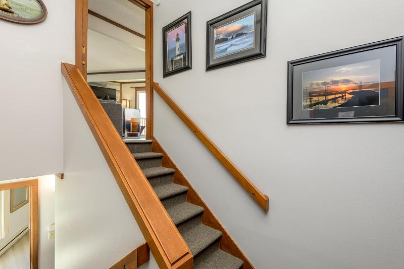 One-Bedroom Condo - Upstairs - No Pets Allowed - Non-Smoking image 4