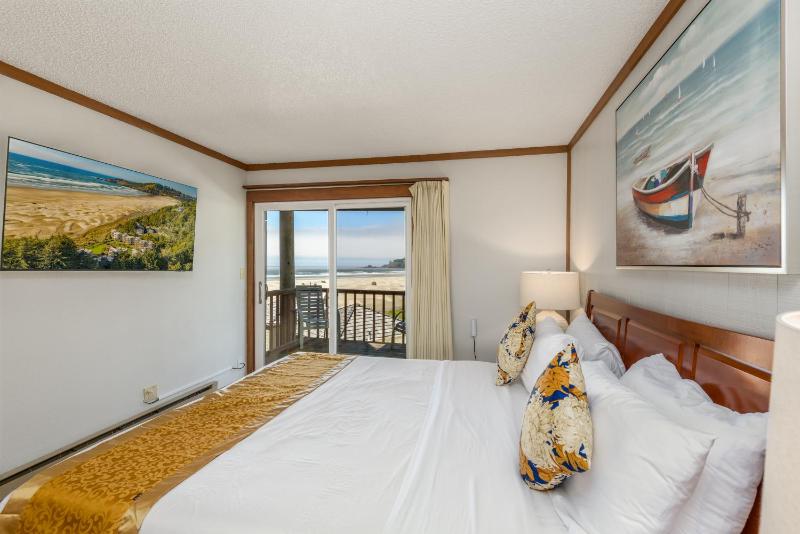 One-Bedroom Condo - Upstairs - No Pets Allowed - Non-Smoking image 3