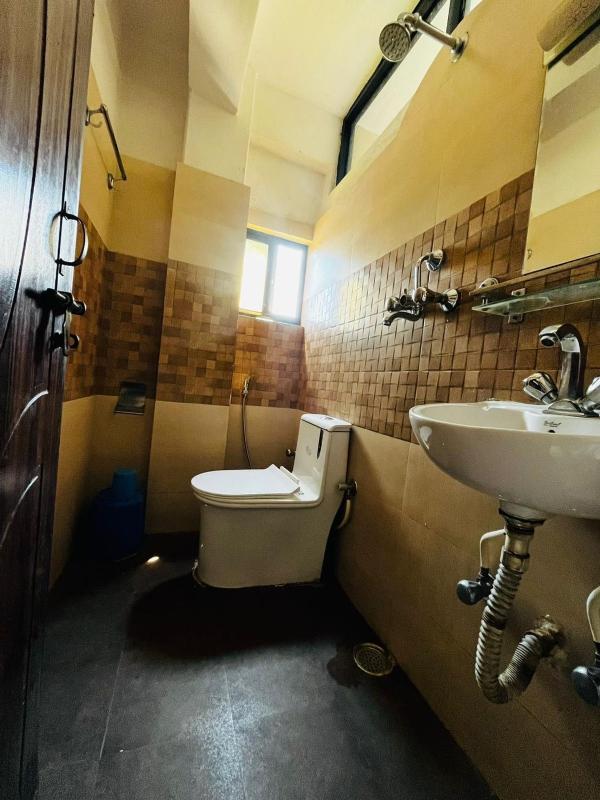 Hotel Rise Inn And Apartment - image 4