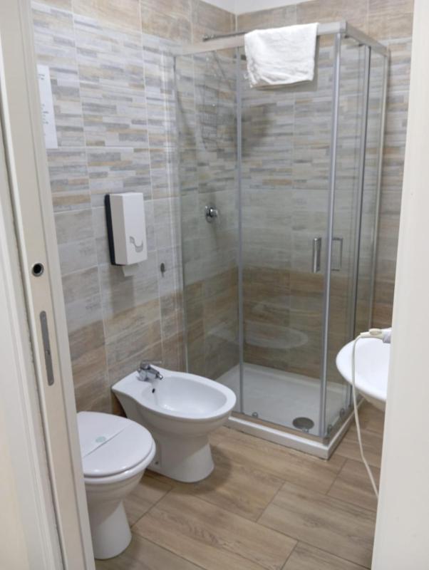 Standard Double Room image 1
