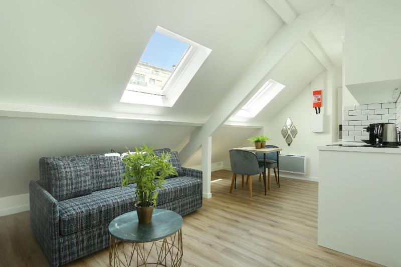 1 Bedroom Apartment image 1