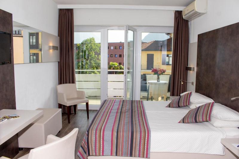 Comfort Double Room with Balcony image 1